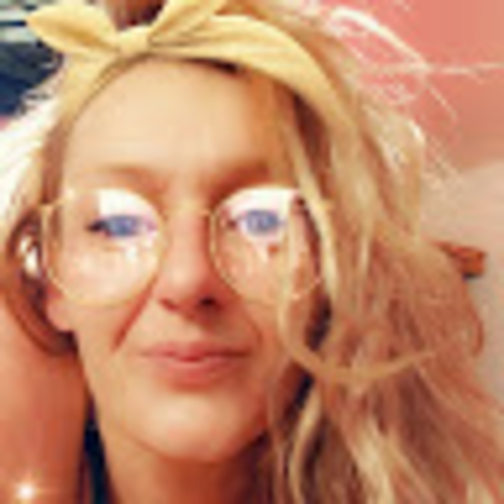 Meet your Posher, Leigh